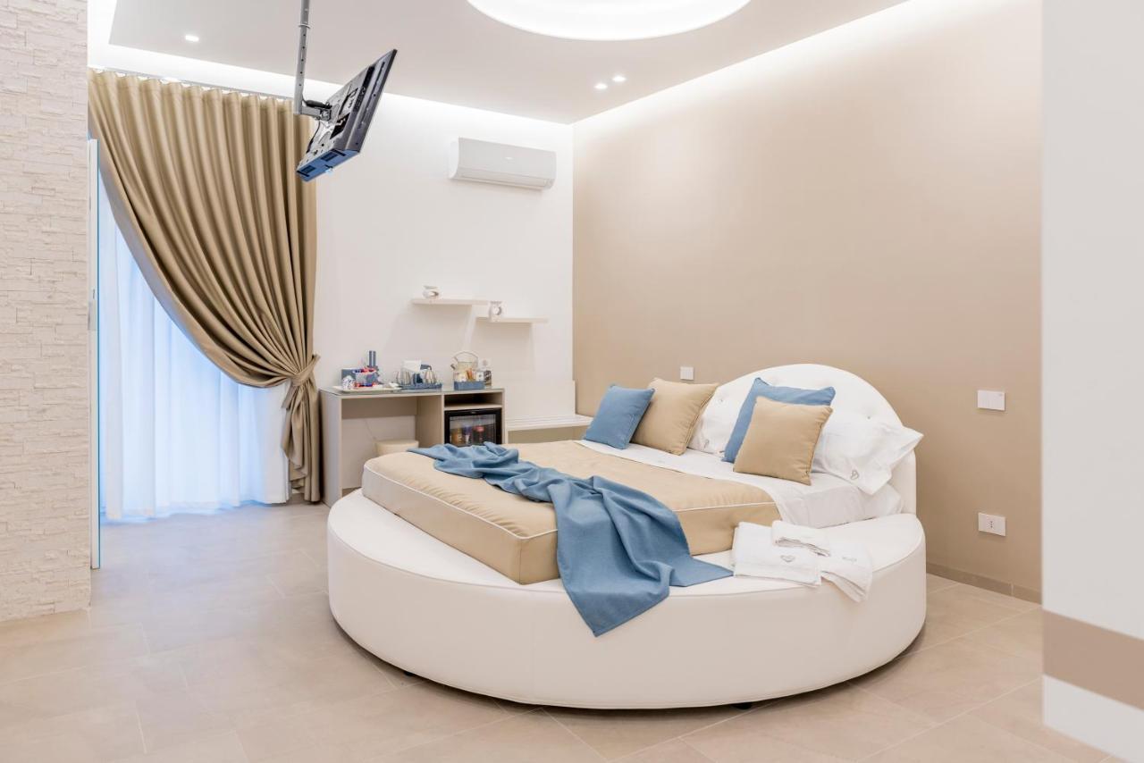 Romantic Suite Monopoli Exterior photo