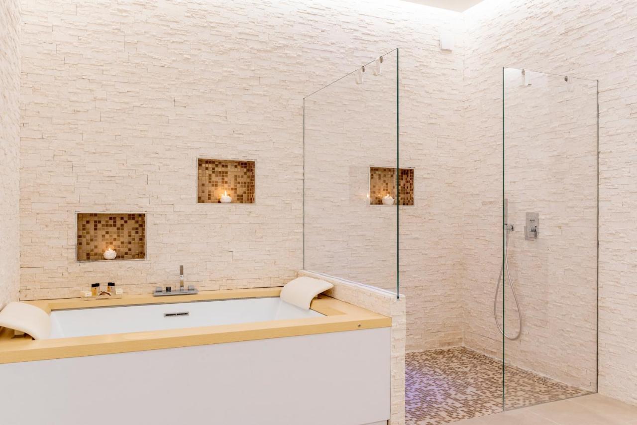 Romantic Suite Monopoli Exterior photo