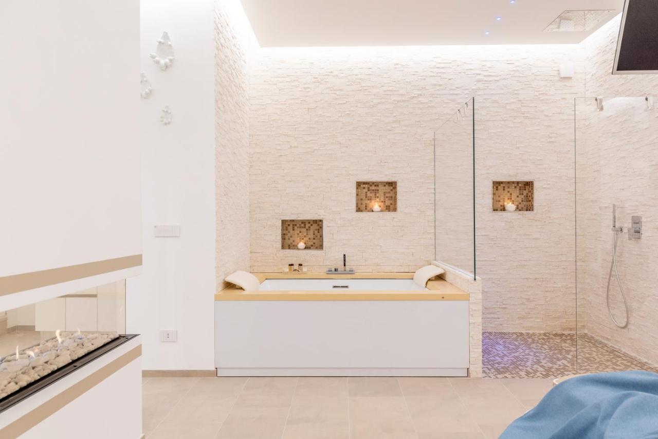 Romantic Suite Monopoli Exterior photo